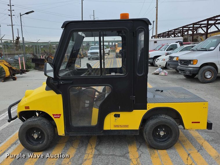 image for item EV2167 2016 Columbia ParCar golf cart