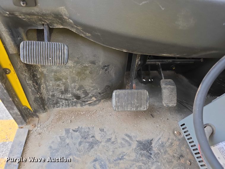 image for item EV2167 2016 Columbia ParCar golf cart