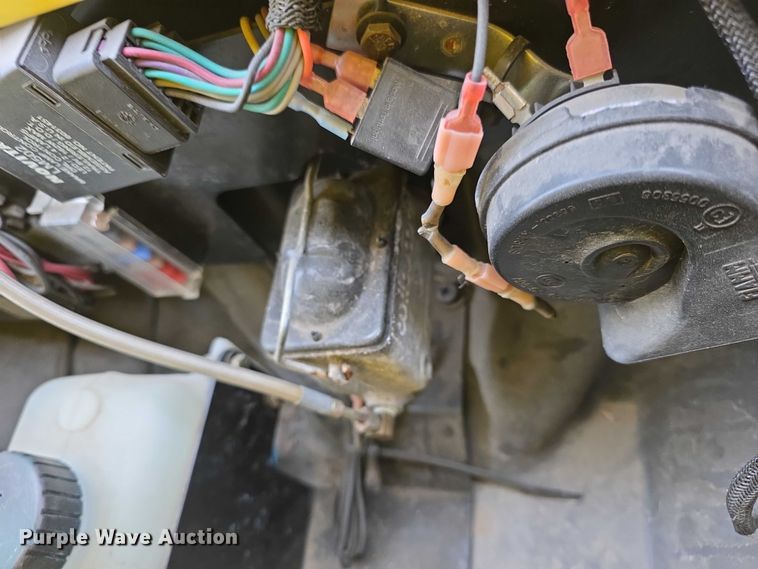 image for item EV2167 2016 Columbia ParCar golf cart