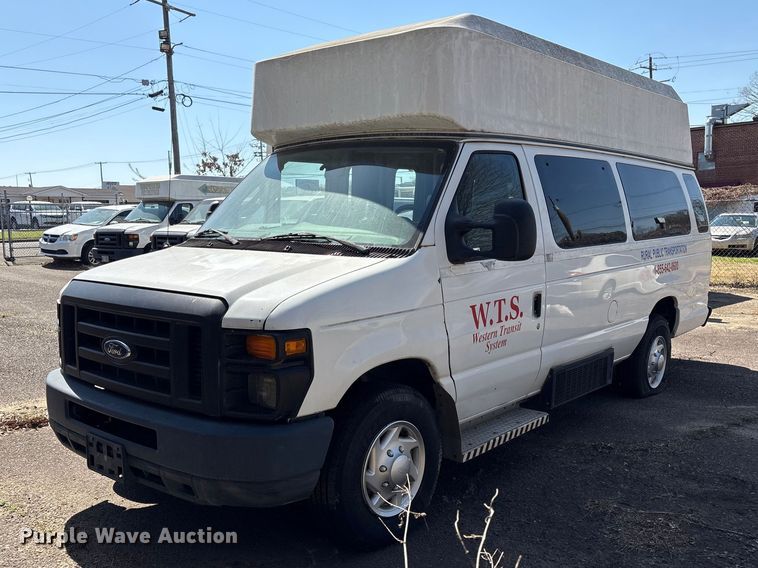 2012 Ford E350 handicap accessible van
