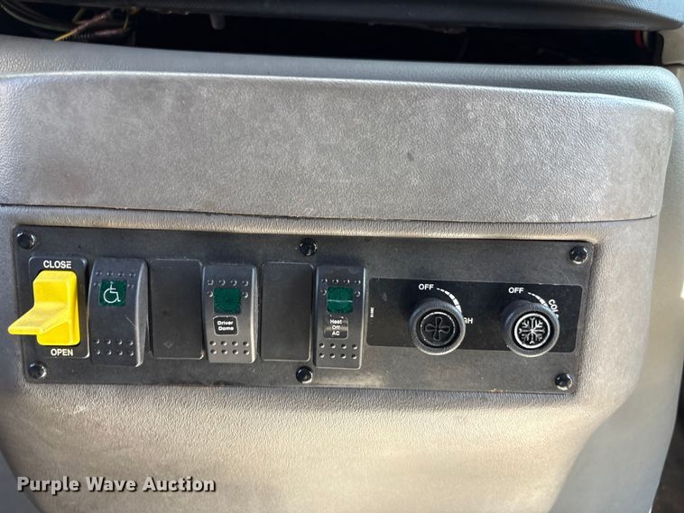 image for item EV2860 2012 Ford E350 handicap accessible van
