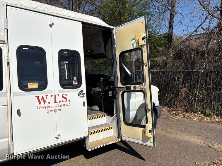 image for item EV2860 2012 Ford E350 handicap accessible van