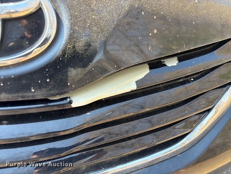 image for item EV2862 2015 Toyota Sienna van