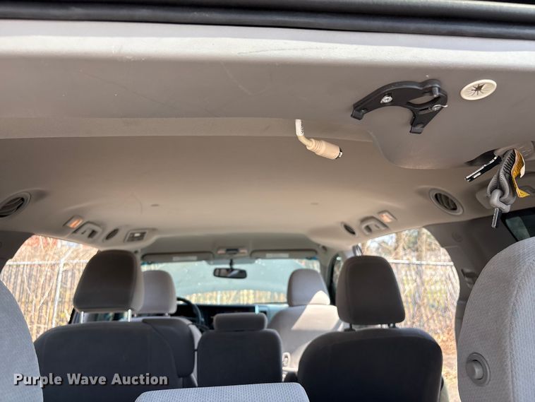 image for item EV2862 2015 Toyota Sienna van