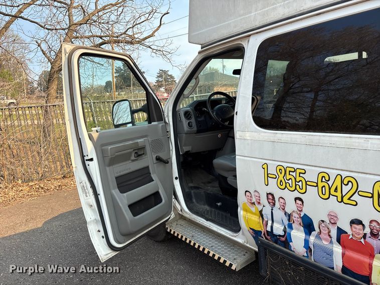 image for item EV2863 2012 Ford E350 handicap accessible van