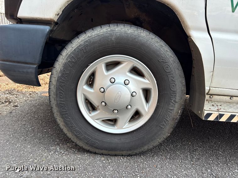 image for item EV2863 2012 Ford E350 handicap accessible van