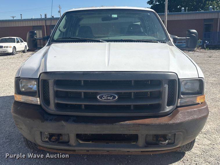 image for item EV2961 2003 Ford F350 Super Duty Crew Cab pickup truck