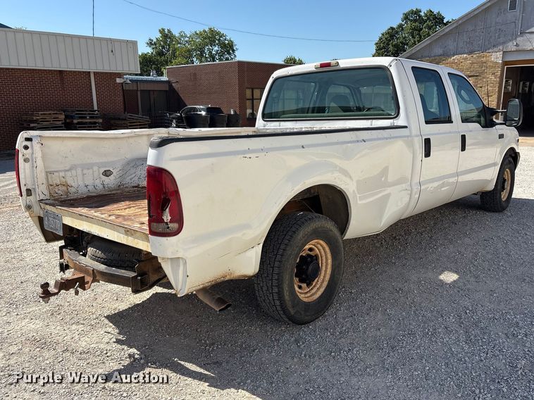 image for item EV2961 2003 Ford F350 Super Duty Crew Cab pickup truck