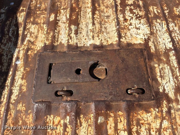 image for item EV2961 2003 Ford F350 Super Duty Crew Cab pickup truck