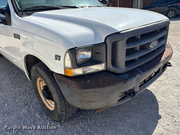 image for item EV2961 2003 Ford F350 Super Duty Crew Cab pickup truck