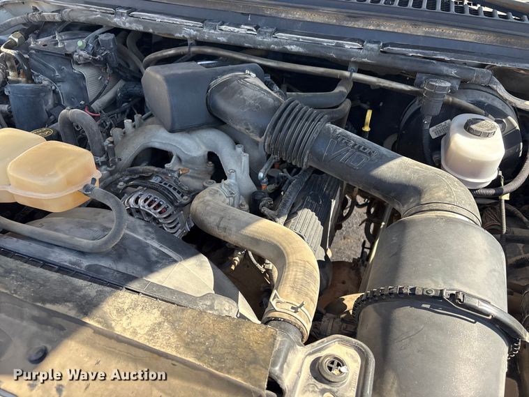 image for item EV2961 2003 Ford F350 Super Duty Crew Cab pickup truck