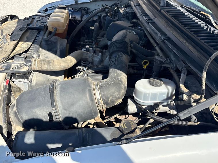 image for item EV2961 2003 Ford F350 Super Duty Crew Cab pickup truck