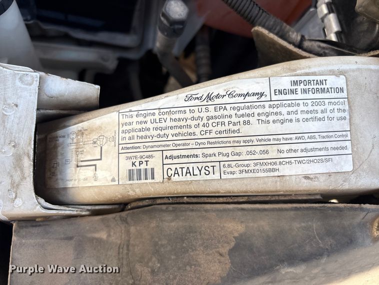 image for item EV2961 2003 Ford F350 Super Duty Crew Cab pickup truck