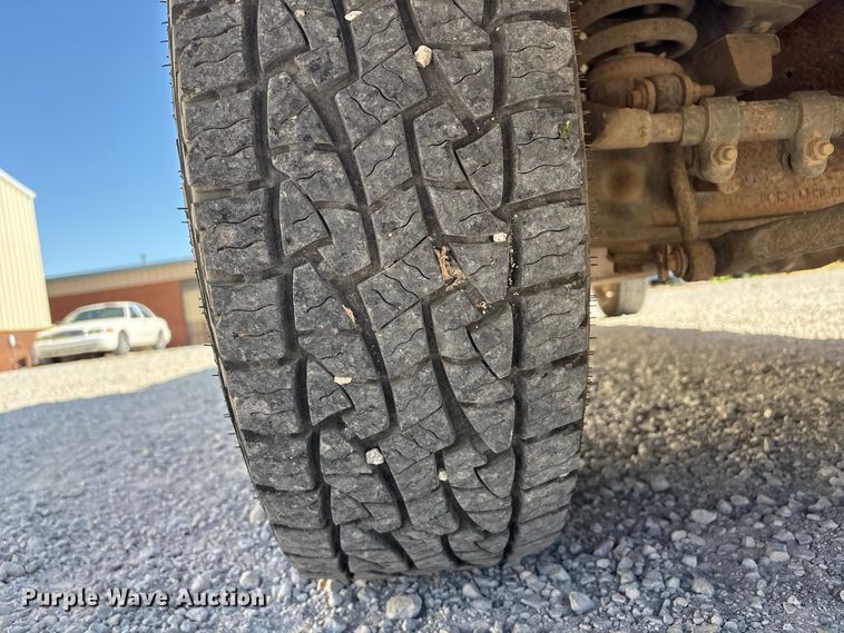 image for item EV2961 2003 Ford F350 Super Duty Crew Cab pickup truck
