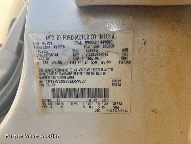 image for item EV2961 2003 Ford F350 Super Duty Crew Cab pickup truck