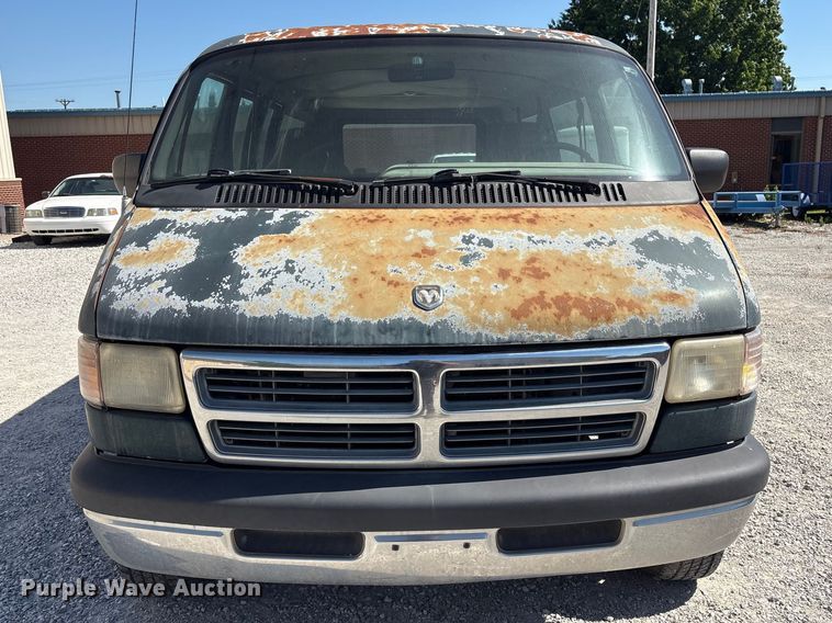 image for item EV2962 1995 Dodge Ram Wagon van