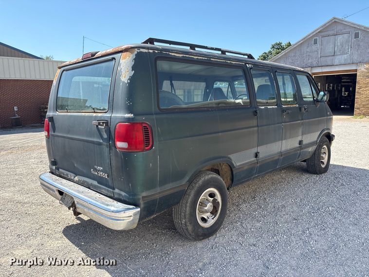 image for item EV2962 1995 Dodge Ram Wagon van