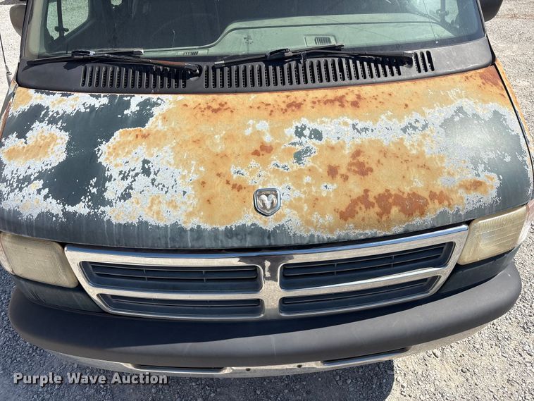 image for item EV2962 1995 Dodge Ram Wagon van