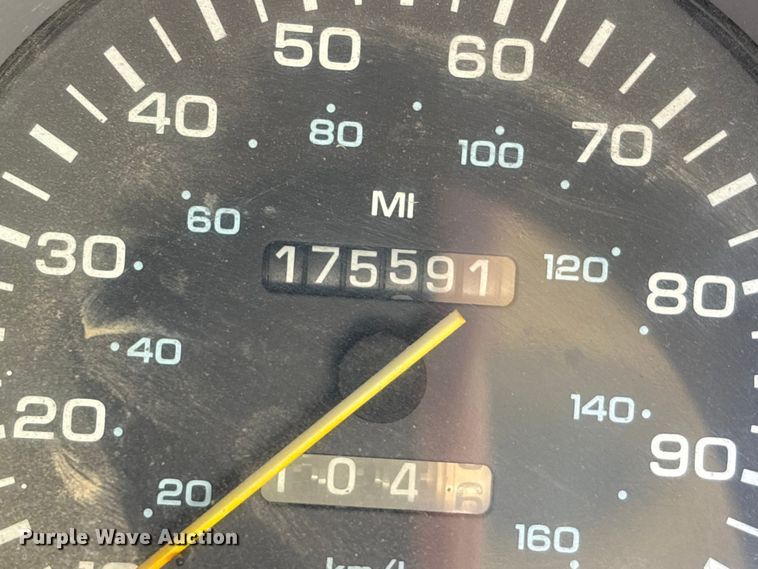 image for item EV2962 1995 Dodge Ram Wagon van