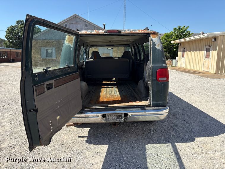 image for item EV2962 1995 Dodge Ram Wagon van