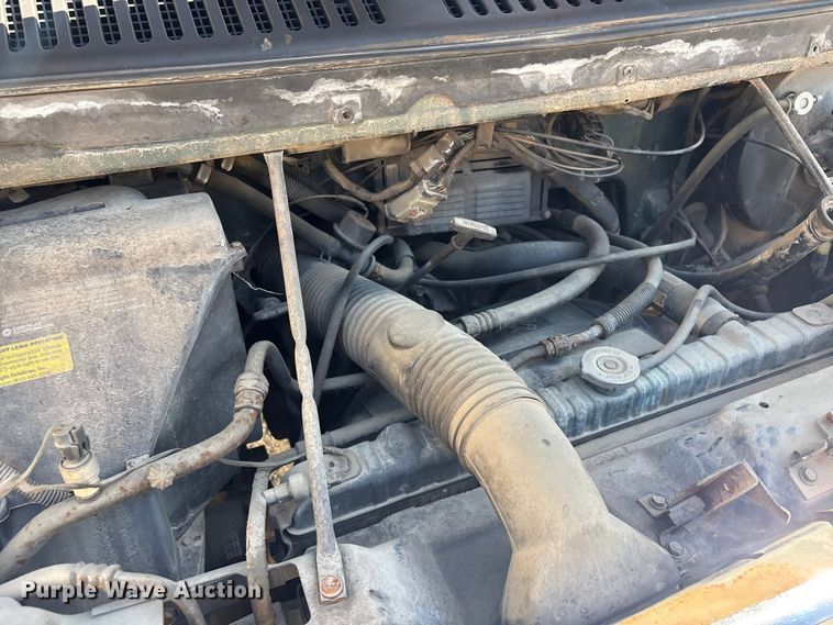 image for item EV2962 1995 Dodge Ram Wagon van