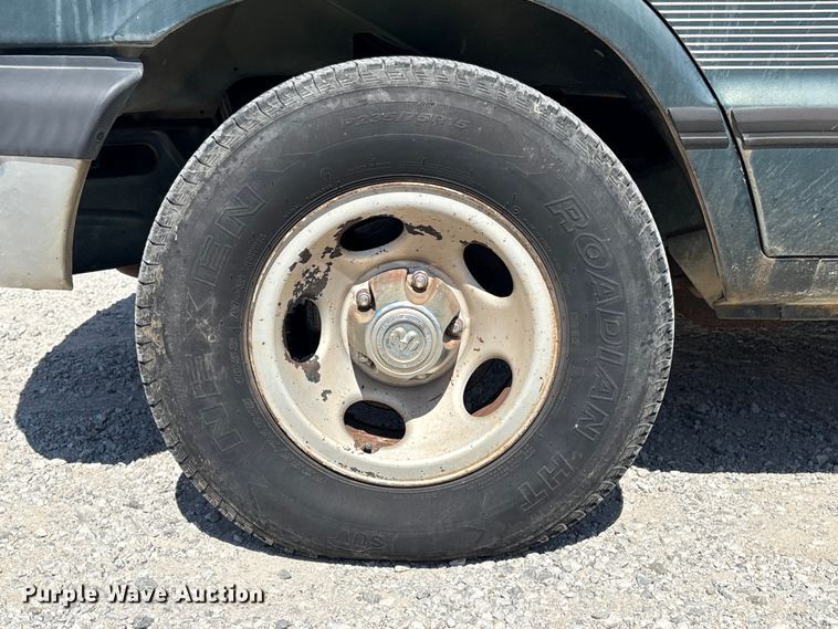 image for item EV2962 1995 Dodge Ram Wagon van