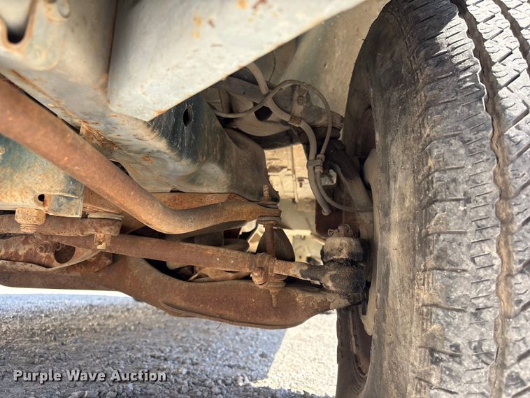 image for item EV2962 1995 Dodge Ram Wagon van