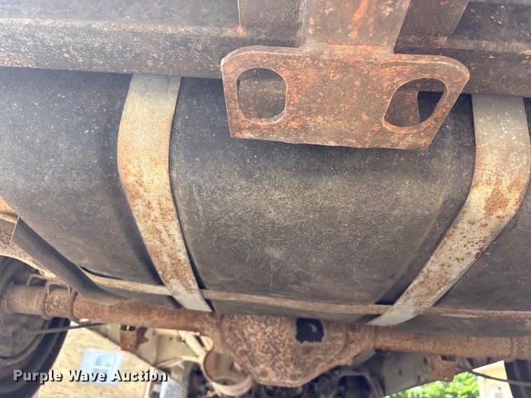 image for item EV2962 1995 Dodge Ram Wagon van