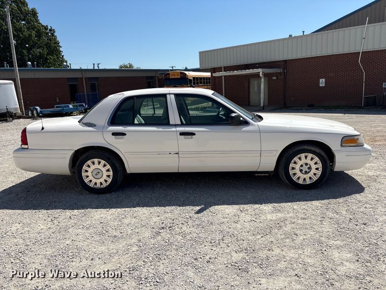 image for item EV2963 2005 Ford Crown Victoria 