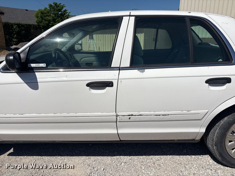 image for item EV2963 2005 Ford Crown Victoria 