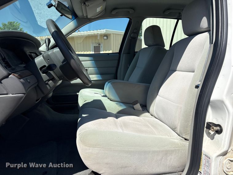 image for item EV2963 2005 Ford Crown Victoria 