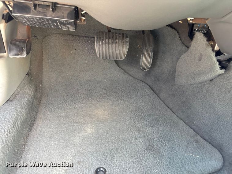 image for item EV2963 2005 Ford Crown Victoria 