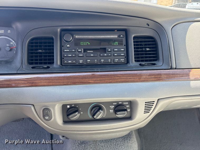 image for item EV2963 2005 Ford Crown Victoria 