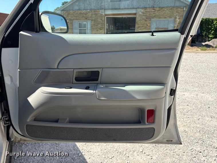 image for item EV2963 2005 Ford Crown Victoria 
