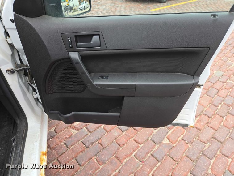 image for item EV5988 2008 Ford Focus 