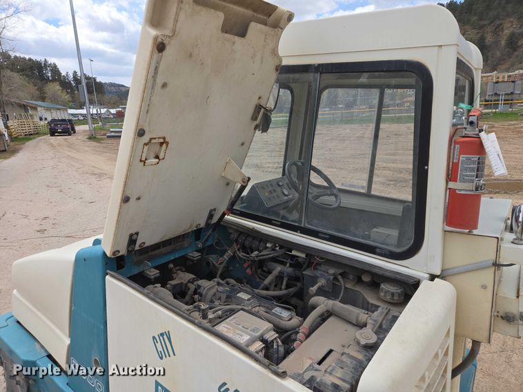image for item EV5989 Tennant 6600 sweeper