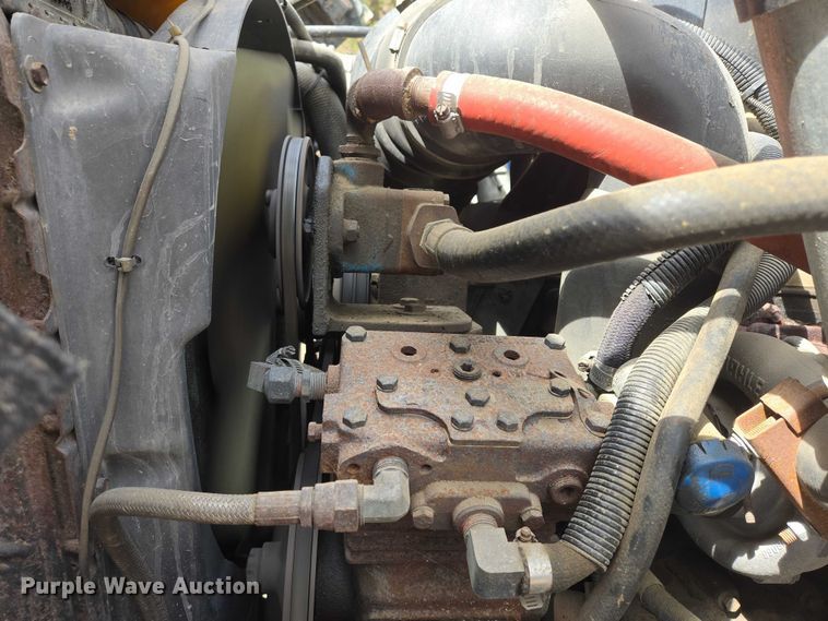 image for item EV5990 1992 Ford F800 dump truck