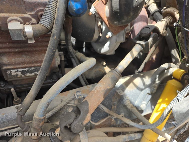 image for item EV5990 1992 Ford F800 dump truck