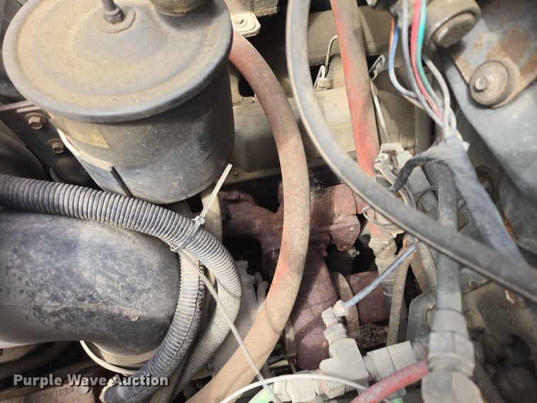 image for item EV5990 1992 Ford F800 dump truck