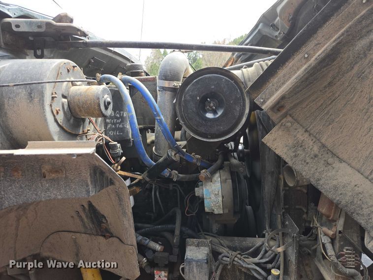 image for item EV5990 1992 Ford F800 dump truck