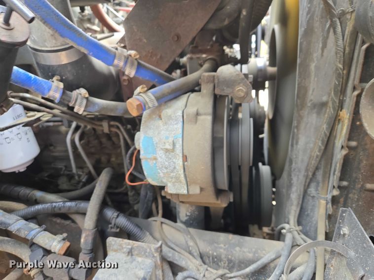 image for item EV5990 1992 Ford F800 dump truck