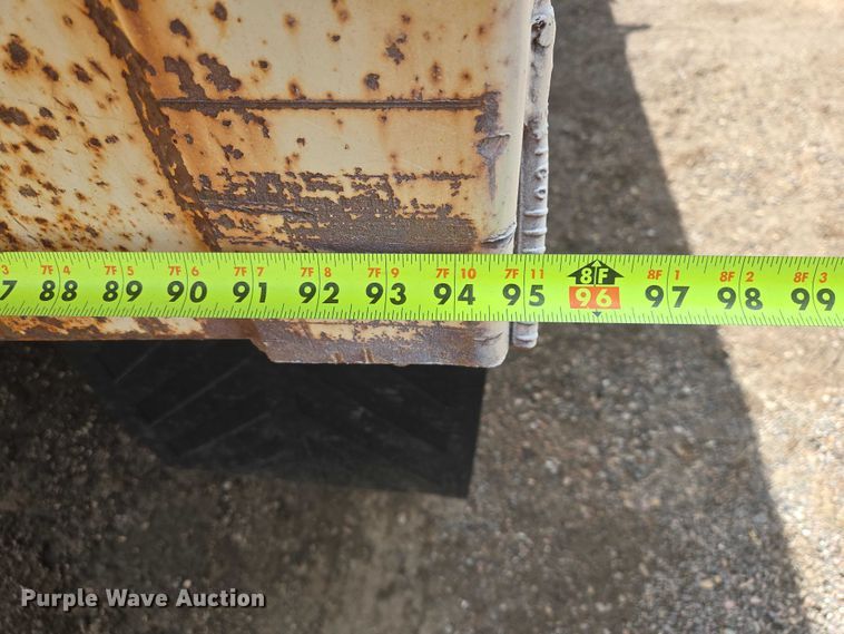 image for item EV5991 1990 Freightliner FLD dump truck