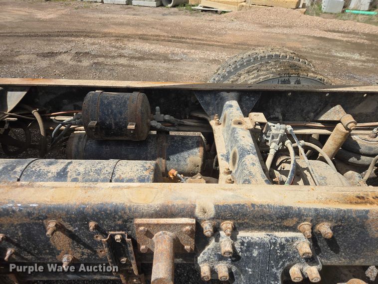 image for item EV5991 1990 Freightliner FLD dump truck