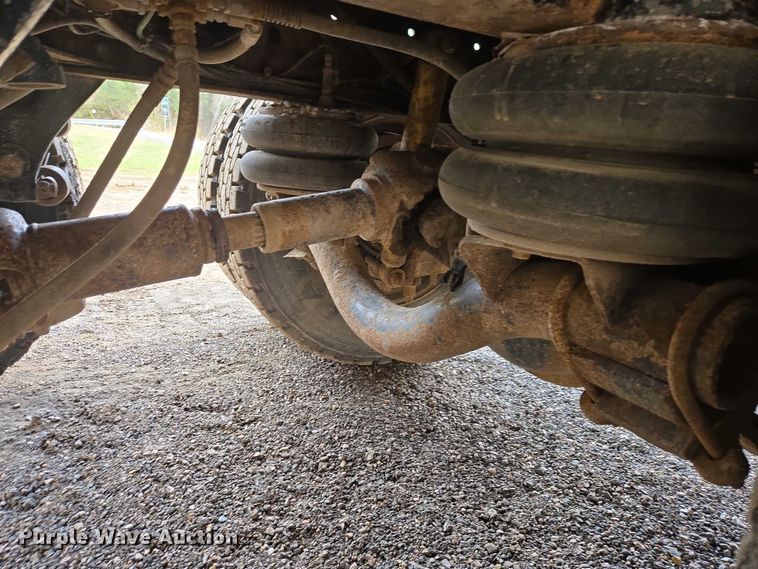 image for item EV5991 1990 Freightliner FLD dump truck