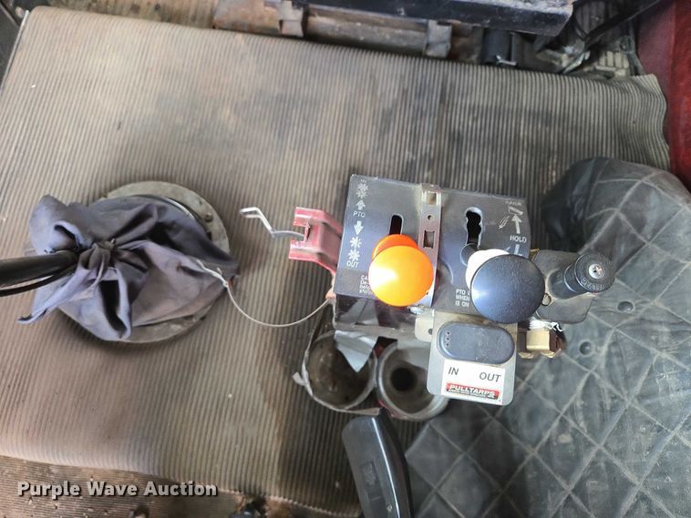 image for item EV5991 1990 Freightliner FLD dump truck