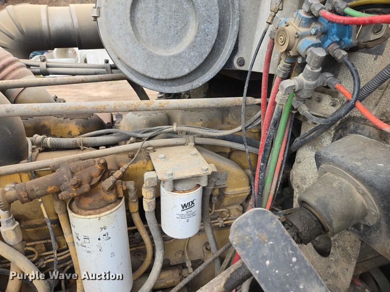image for item EV5991 1990 Freightliner FLD dump truck