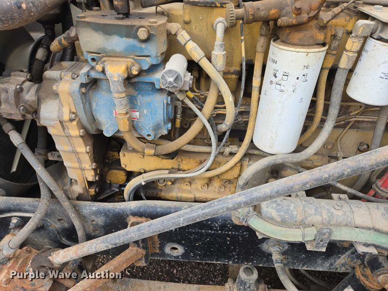 image for item EV5991 1990 Freightliner FLD dump truck
