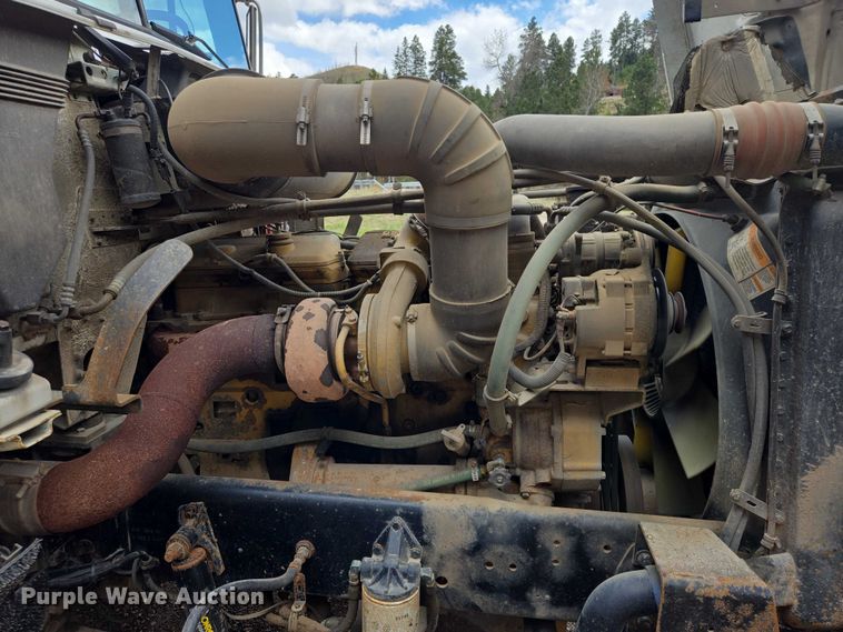 image for item EV5991 1990 Freightliner FLD dump truck