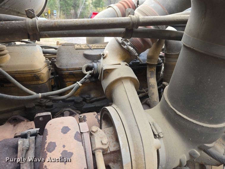 image for item EV5991 1990 Freightliner FLD dump truck