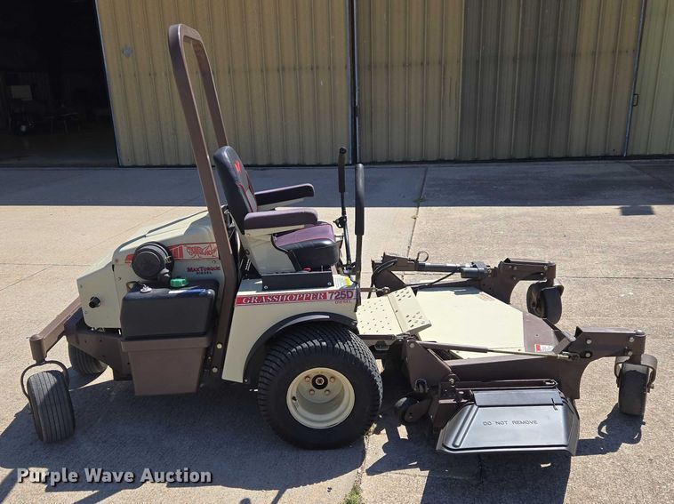 image for item EW0091 2019 Grasshopper 725DT6 ZTR lawn mower